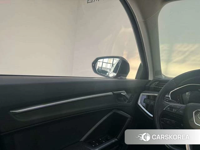 Audi Q3 Sportback id 4216288 из Китая 10