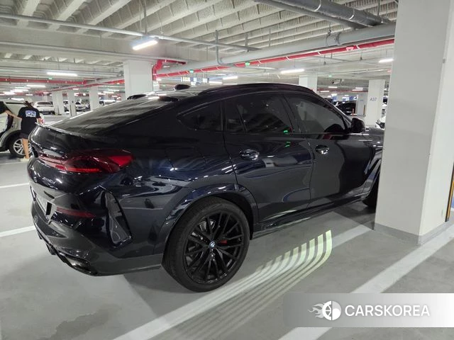 BMW X6 (G06) 2025 Черный из Кореи, фото 2