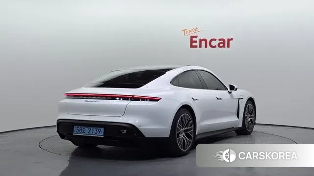 Porsche Taycan id 3017781 из Кореи 12