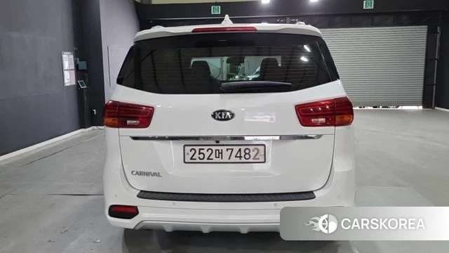 Kia The New Carnival id 4496922 из Кореи 10