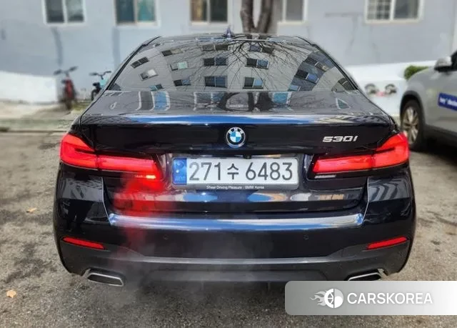 BMW 5 Series (G30) 2022 Черный из Кореи, фото 2