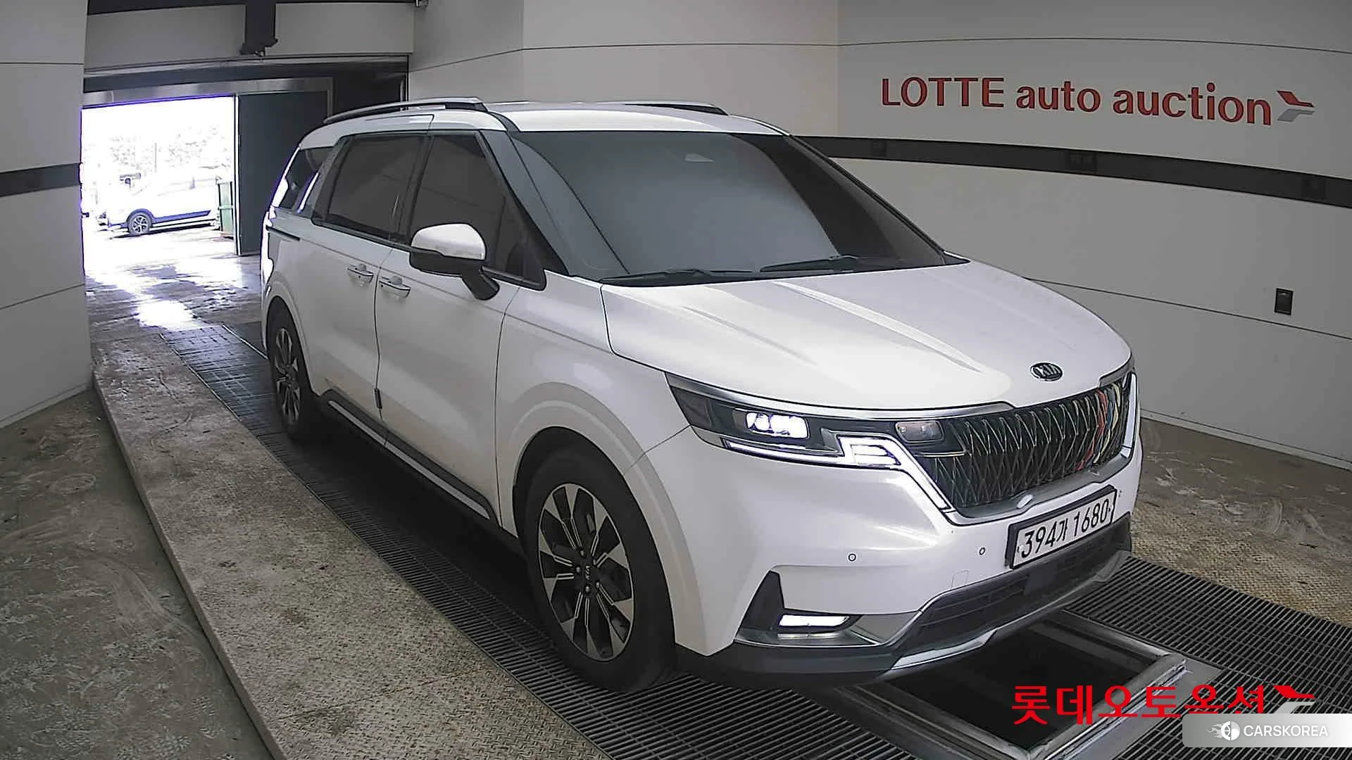 Kia Carnival id 3869406 из Кореи 12