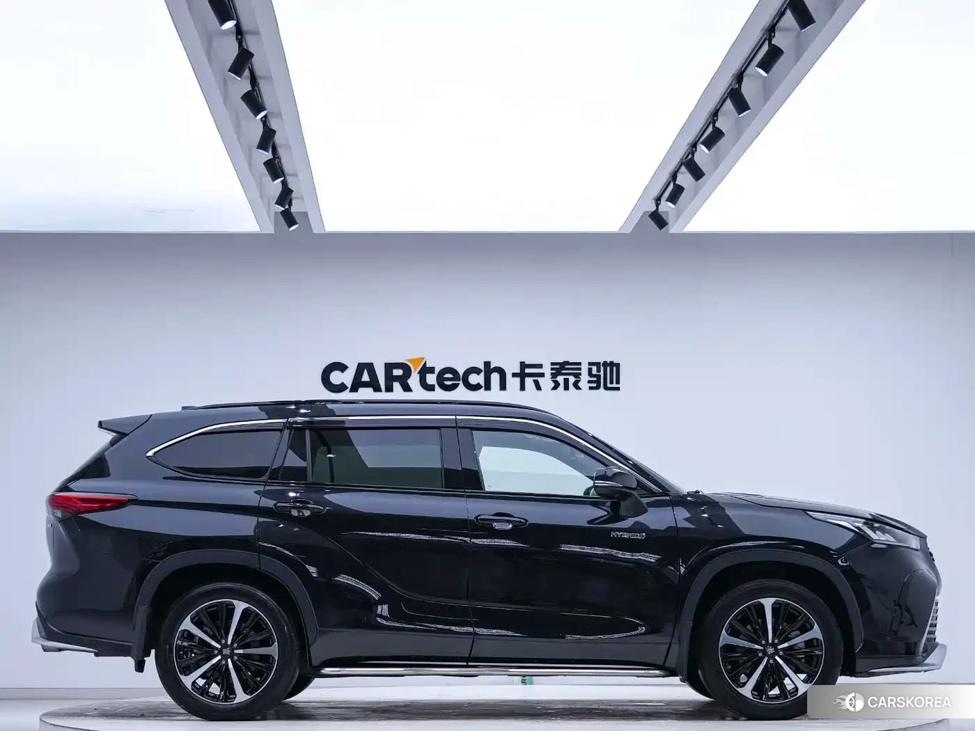 Toyota Crown id 4628154 из Китая 12