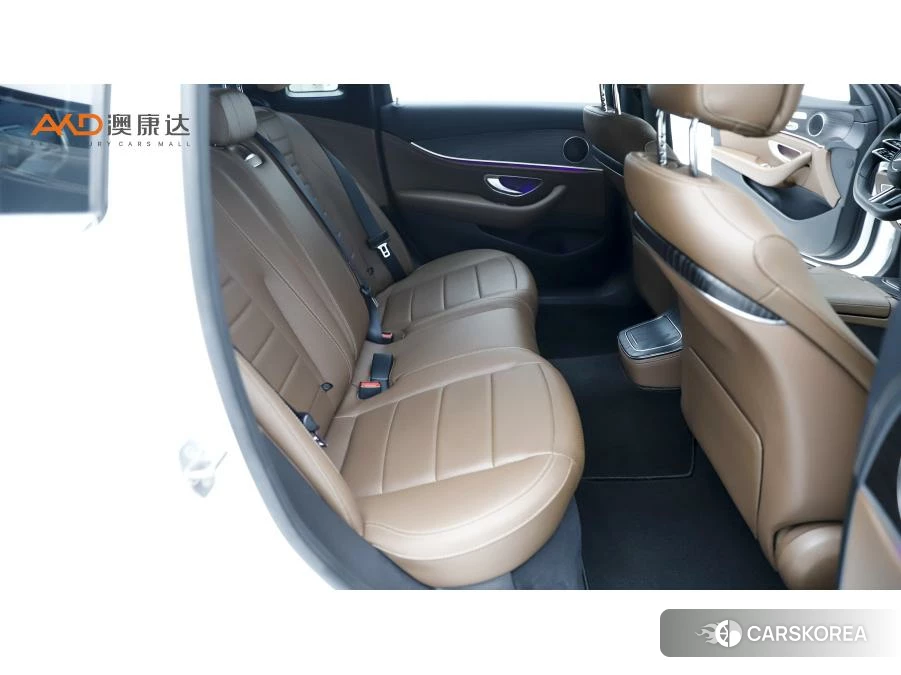 Mercedes-Benz E-class 2022 Белый из Китая, фото 2