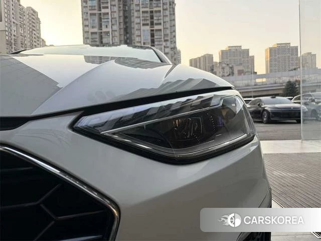 Audi A4L 2021 Белый из Китая, фото 6