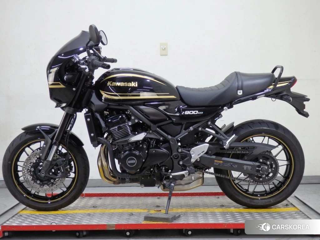 Проданный Kawasaki Z900RS CAFE 2023 из Японии, фото 2