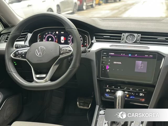 Volkswagen Magotan 2023 Черный из Китая, фото 3