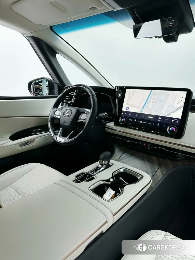 Lexus LM id 4239719 из Китая 12