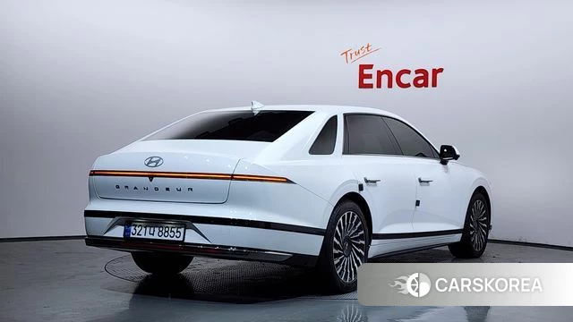 Hyundai Grandeur (GN7) id 4308886 из Кореи 12