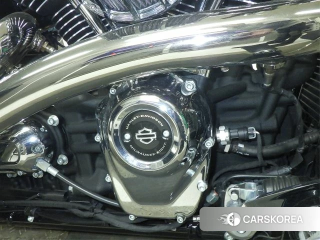 Engine photo