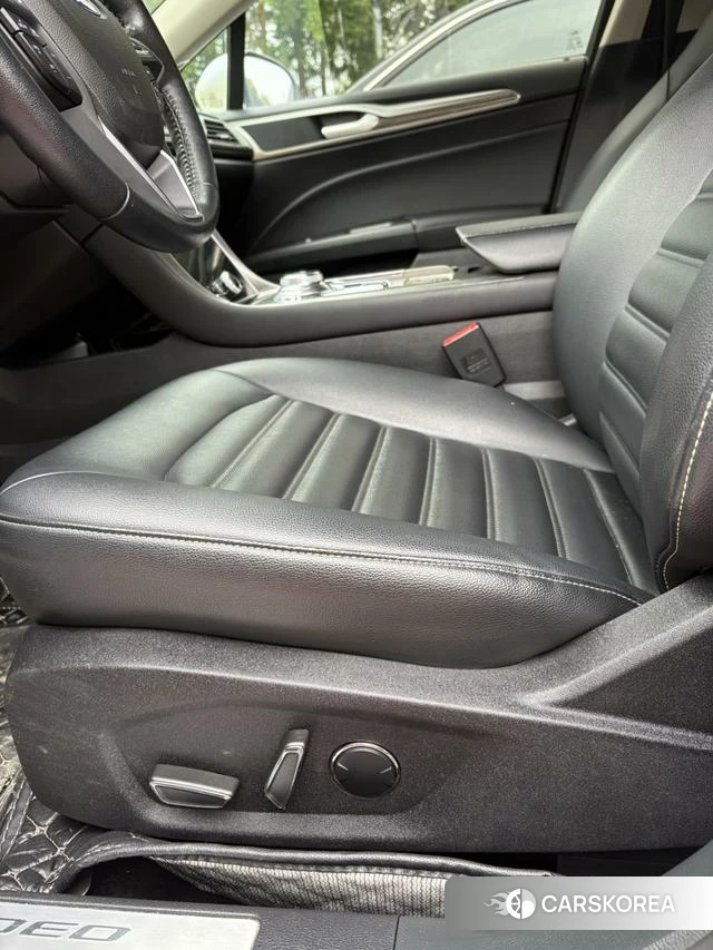 Ford Mondeo id 4387642 из Китая 12