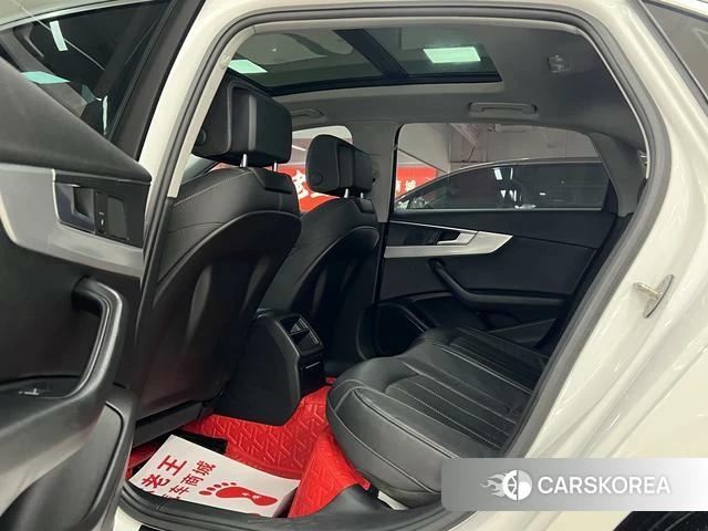 Audi A4L 2022 Белый из Китая, фото 4