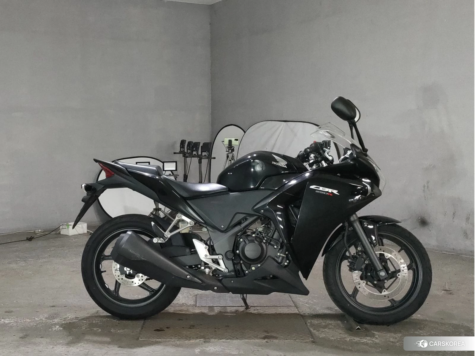 Проданный Honda CBR250R id 3947400 из Японии, фото 3