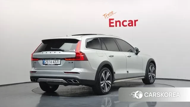 Volvo V60 Cross-Country 2nd Generation id 3788713 из Кореи 12