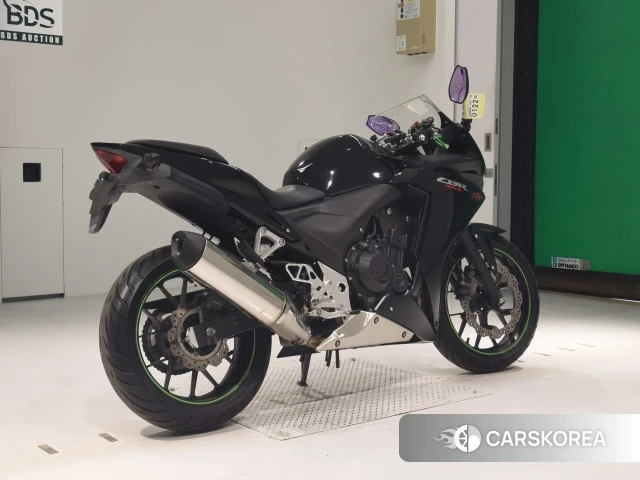 Проданный Honda CBR400R 2014 из Японии, фото 2