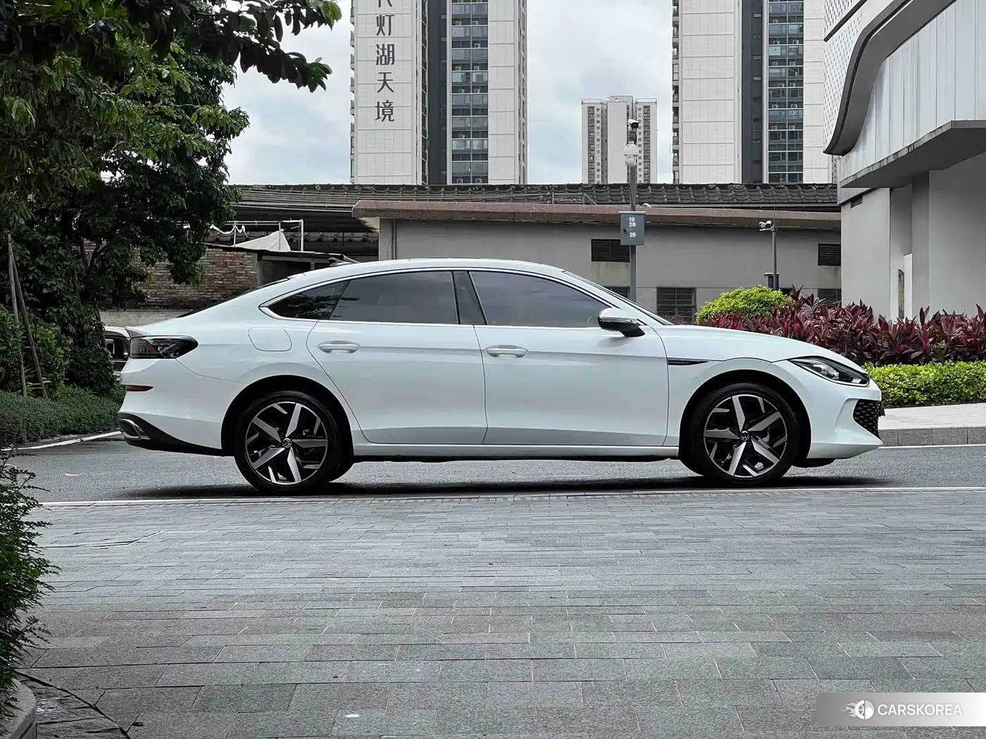 Volkswagen Lamando id 4629566 из Китая 12