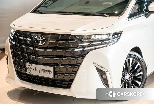 Toyota Elfa id 4275417 из Китая 11