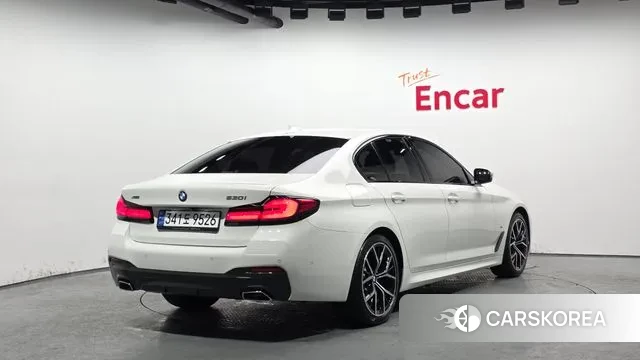 BMW 5 Series (G30) id 3649425 из Кореи 12