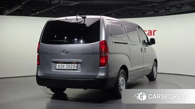 Hyundai The New Grand Starex id 3588428 из Кореи 12
