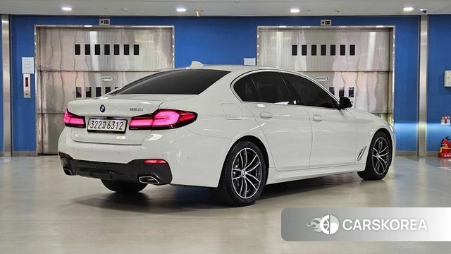BMW 5 Series (G30) id 4534864 из Кореи 12