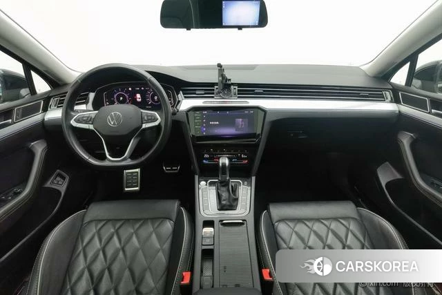Volkswagen Magotan PHEV id 4210338 из Китая 12