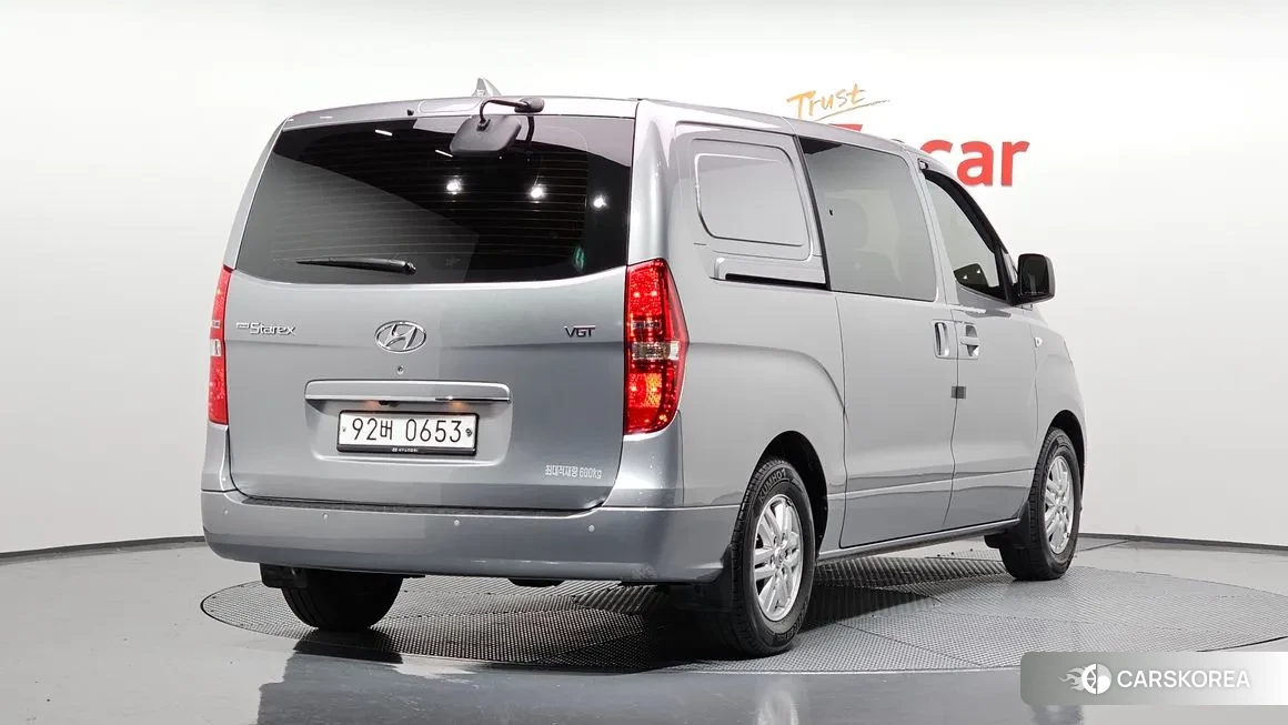 Hyundai The New Grand Starex id 2124715 из Кореи 12