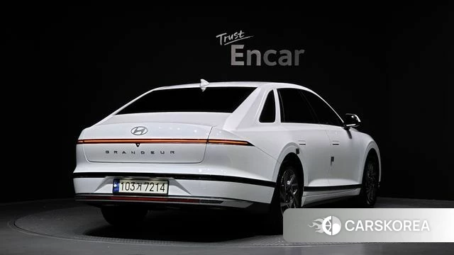 Hyundai Grandeur (GN7) id 4243185 из Кореи 12