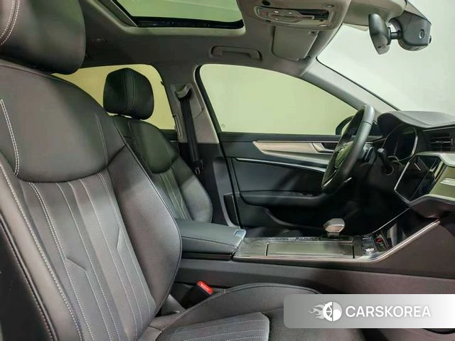 Audi A6L id 3908138 из Китая 9