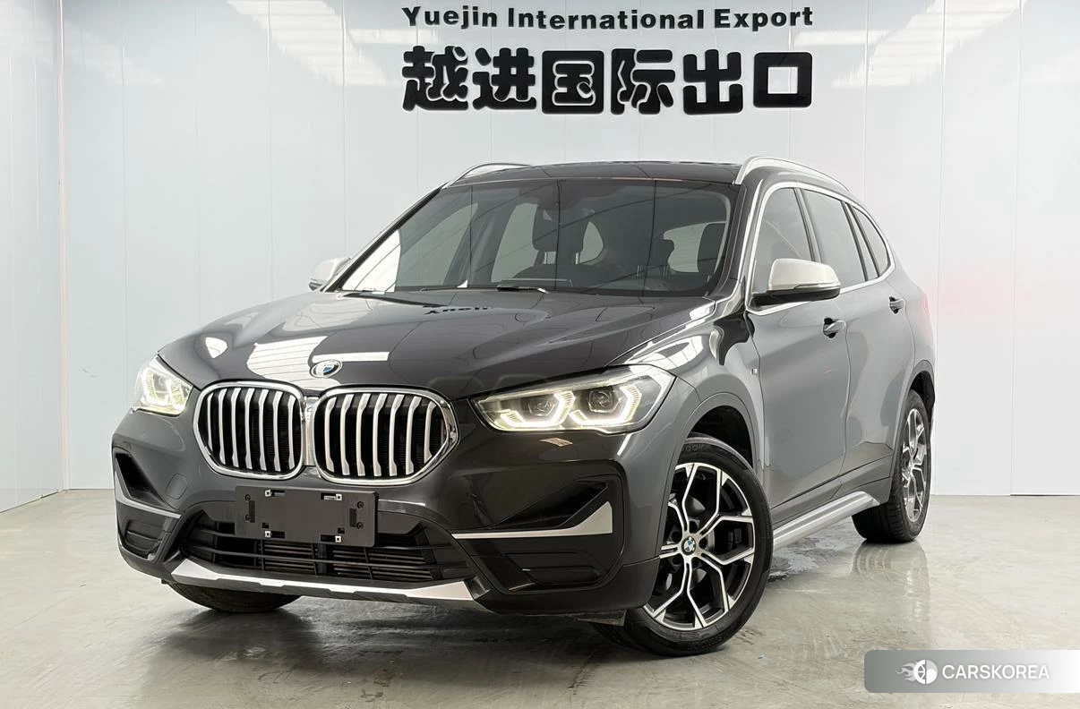BMW X1 2021 Темно-серый из Китая, фото 3