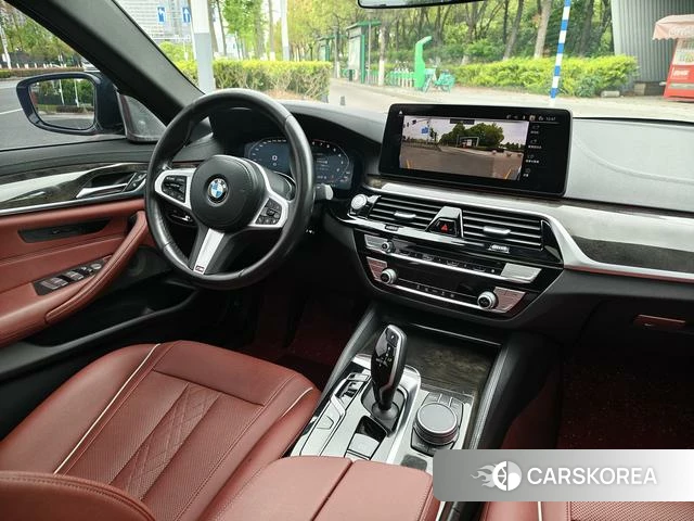 BMW 5 series 2021 Белый из Китая, фото 3