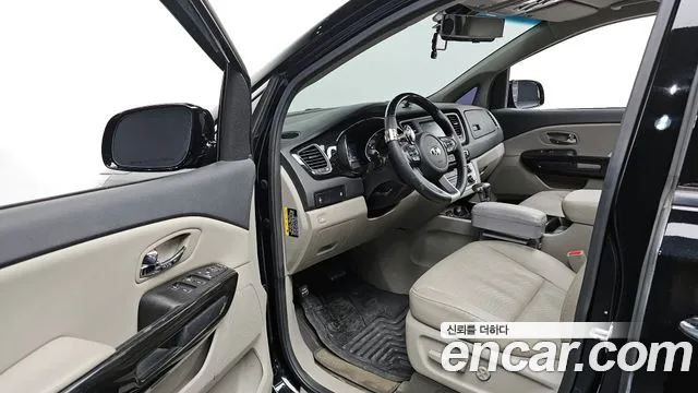 Kia The New Carnival id 2612103 из Кореи 12