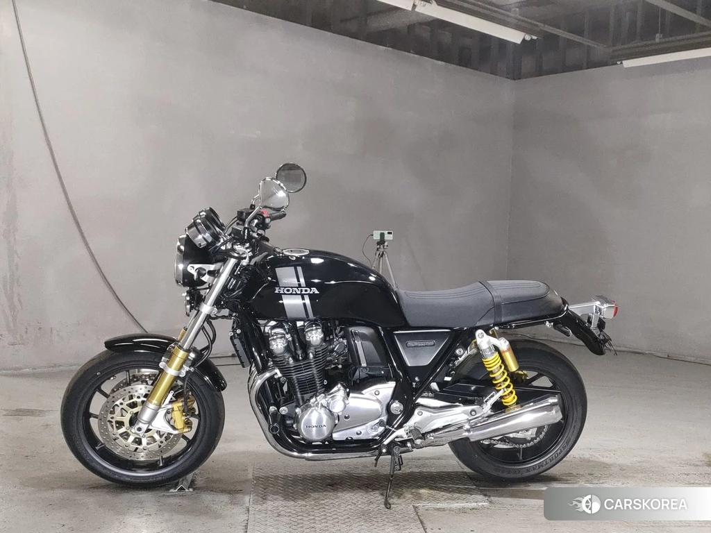 Проданный Honda CB1100RS 2017 из Японии, фото 2