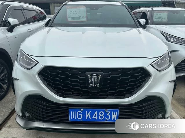 Toyota Crown Lufang id 4279001 из Китая 8
