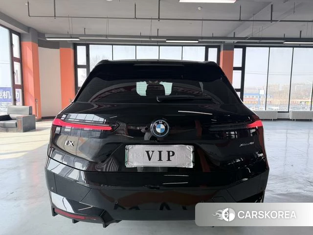 BMW iX 2023 Черный из Китая, фото 2