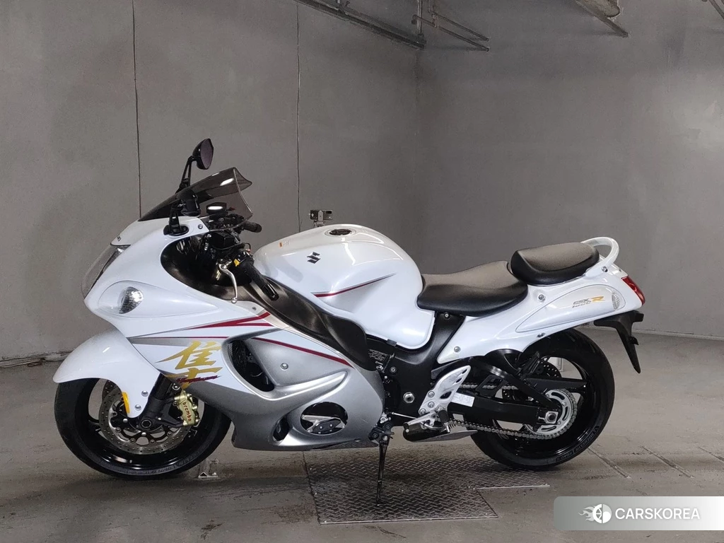 Проданный Suzuki GSX1300R HAYABUSA 2015 из Японии, фото 2