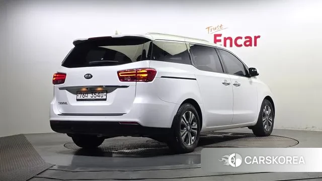 Kia The New Carnival id 3039145 из Кореи 12