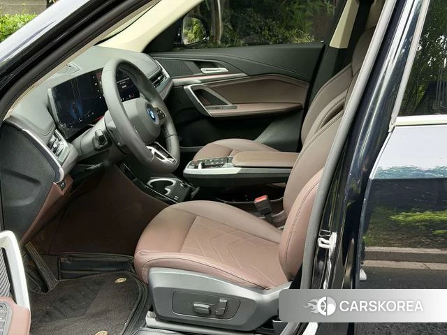 BMW iX1 id 4260500 из Китая 11