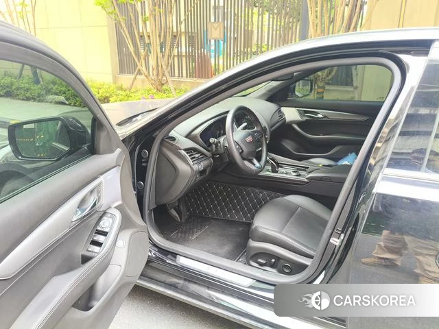 Cadillac CT5 2022 Черный из Китая, фото 2