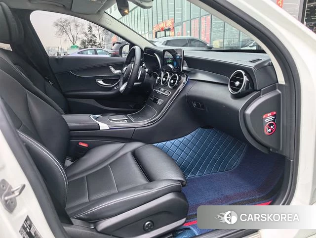 Mercedes-Benz Class C 2021 Белый из Китая, фото 5
