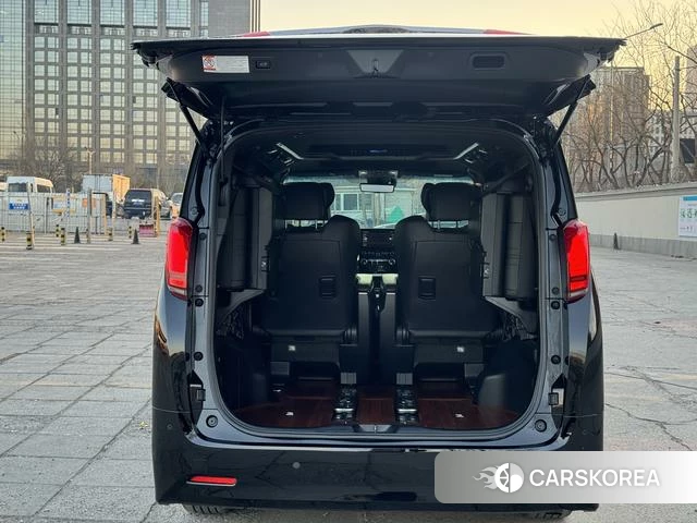 Toyota Elfa id 4257538 из Китая 12