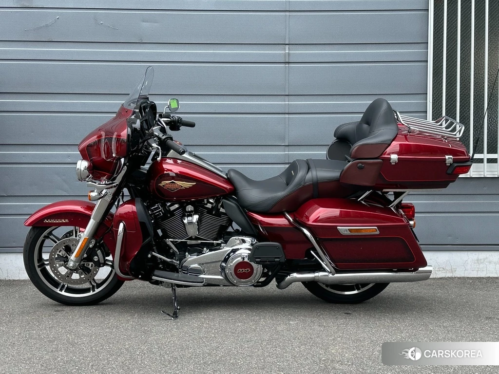 Проданный Harley-Davidson Electra Glide FLHTK ANV 2023 из Японии