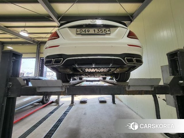 Mercedes-Benz E-Class W213 2018 Белый из Кореи, фото 2