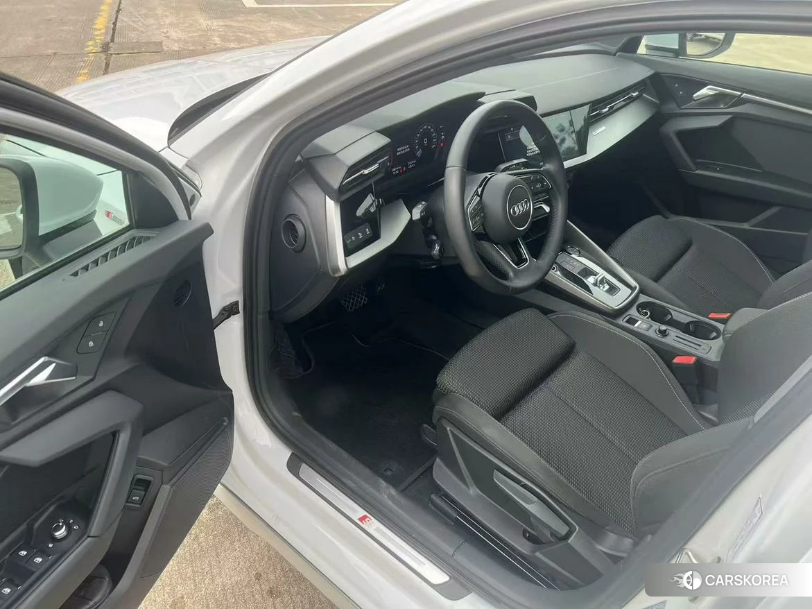 Audi A3 2021 Белый из Китая, фото 2