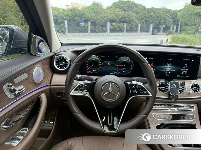 Mercedes-Benz E-class PHEV 2021 Серебристо-серый из Китая, фото 4