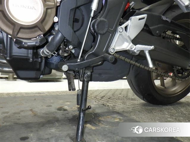 Проданный Honda CB650R id 3995125 из Японии, фото 12
