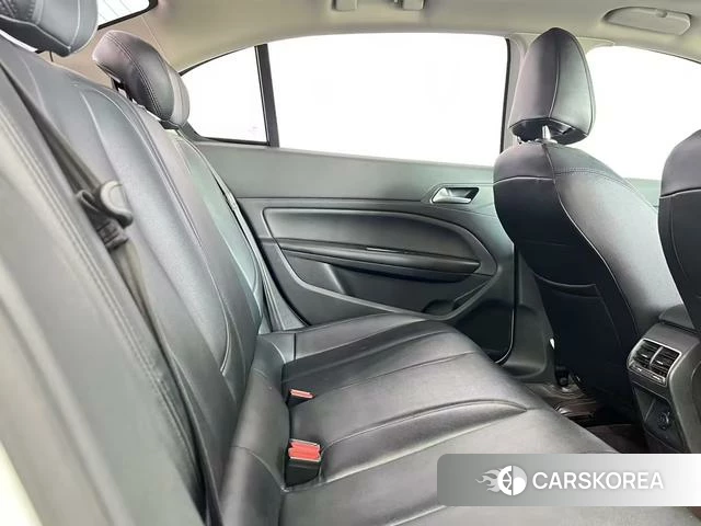 Peugeot 408 2018 Белый из Китая, фото 2
