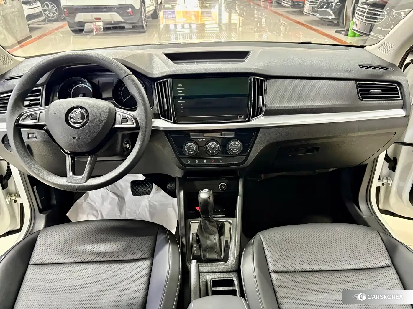Skoda Komick 2022 Белый из Китая, фото 3