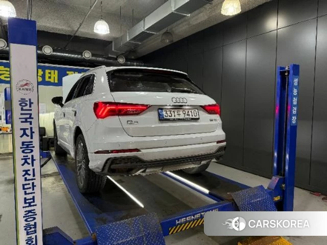 Audi Q3 (F3) 2022 Белый из Кореи, фото 2