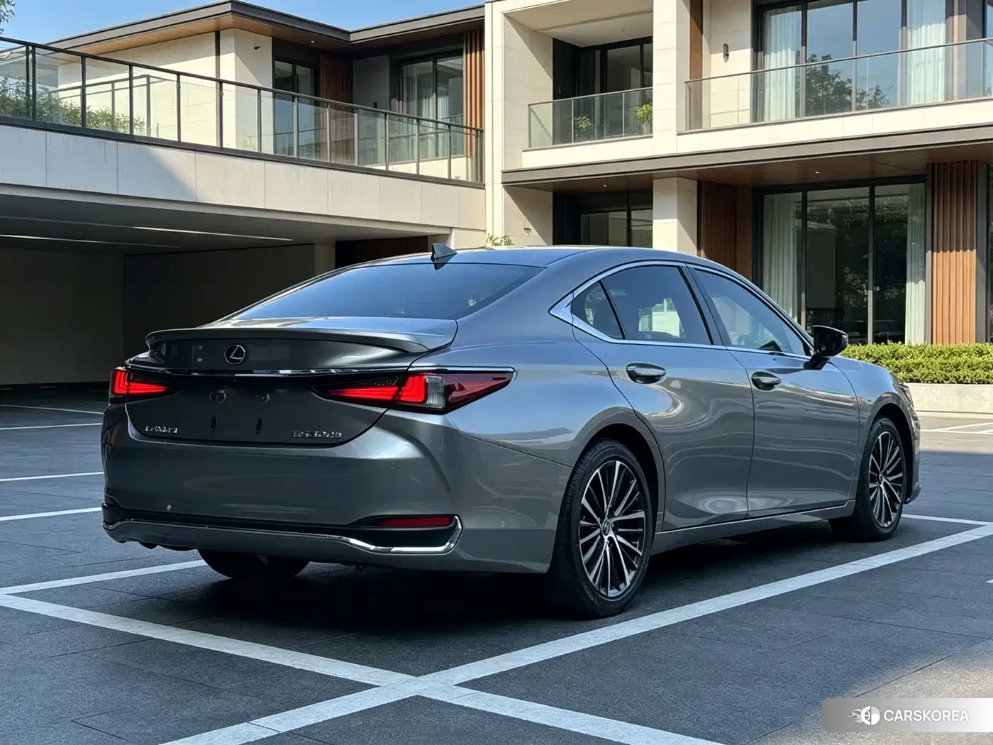 Lexus ES 2023 Champagne/brown из Китая, фото 2