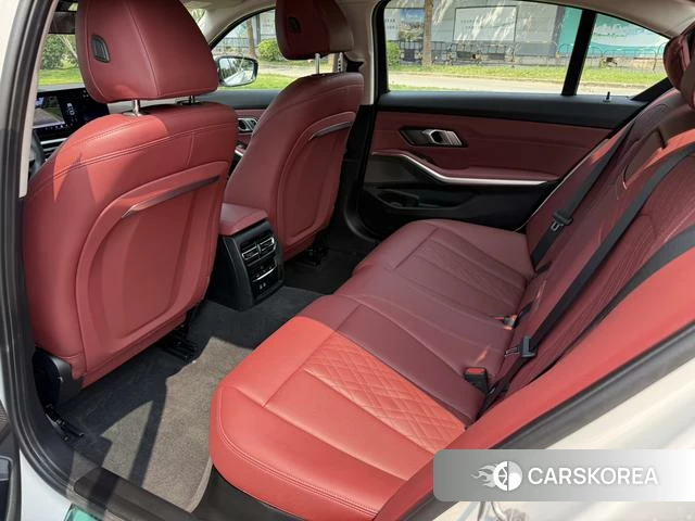 BMW 3 series 2024 Белый из Китая, фото 6